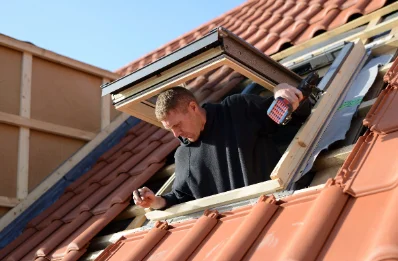 Pose de fenêtres de toit Velux à Menneval